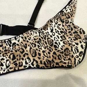 Fredricks of Hollywood reversible Micro bra